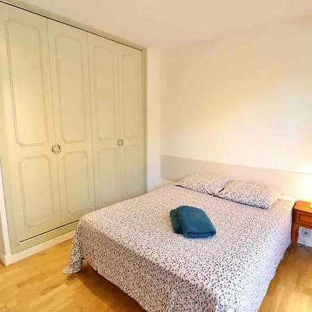 La Paisible 4 Pax Piscine & Mer Apartment
